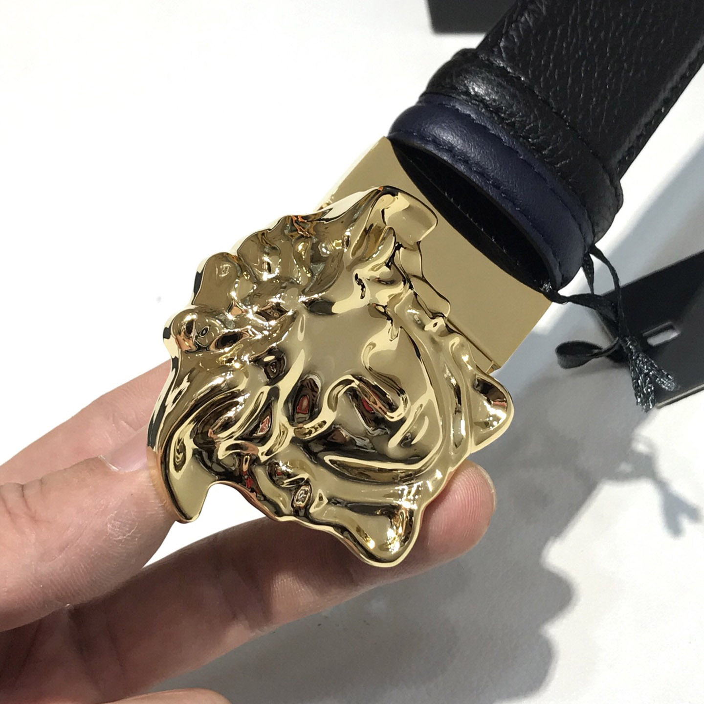 Wendbarer Ledergürtel von Versace - EUR FASHION