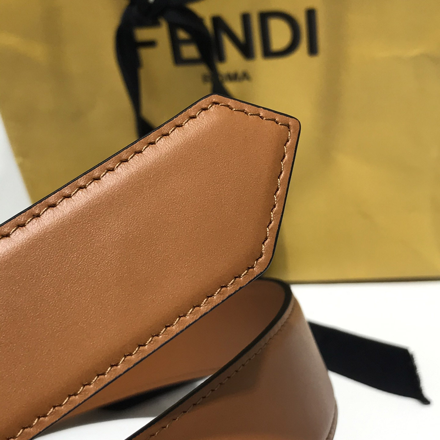 Fendi Brauner Ledergürtel - EUR FASHION