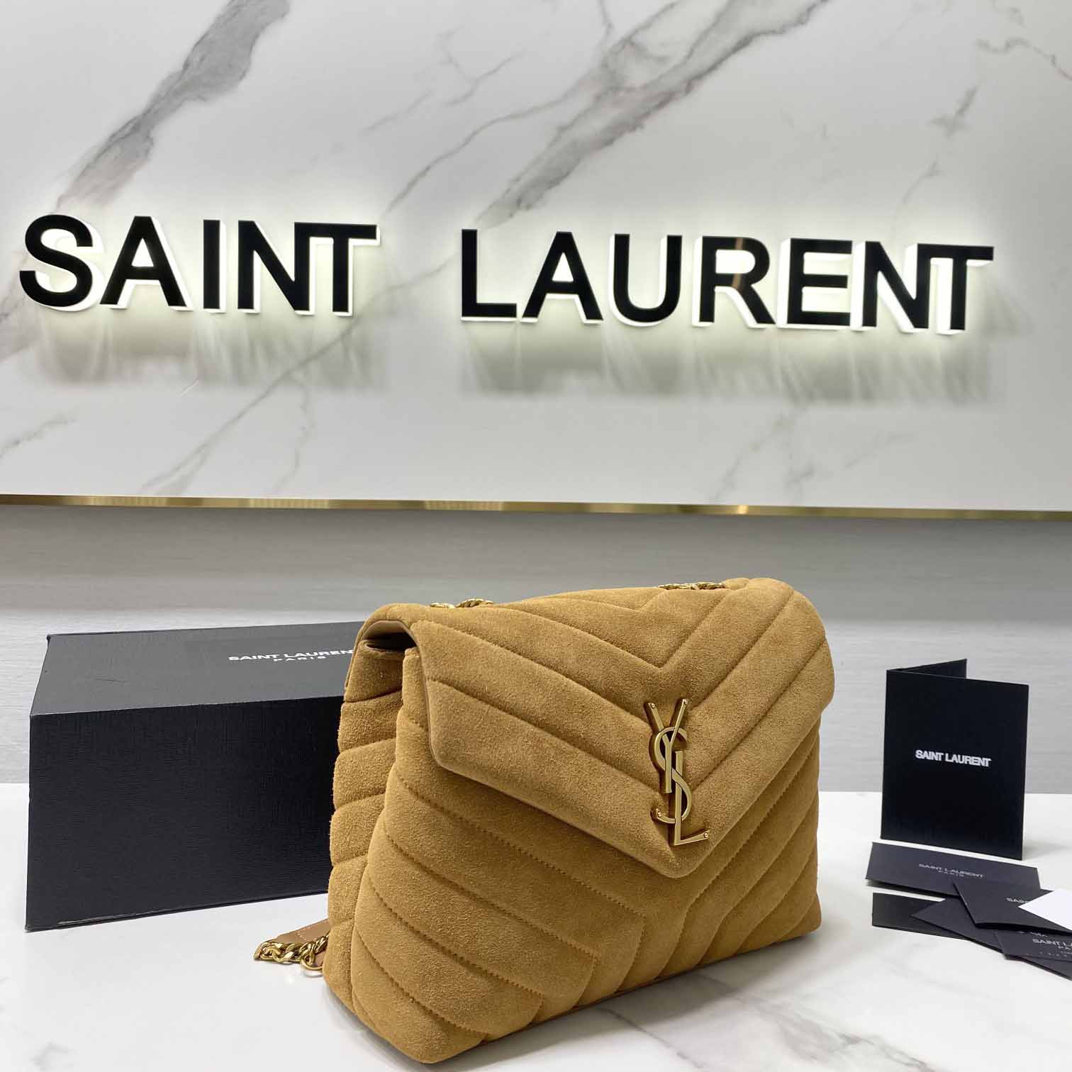 Saint Laurent Loulou Mittelgroße Umhängetasche (25 cm) 392277 - EUR FASHION