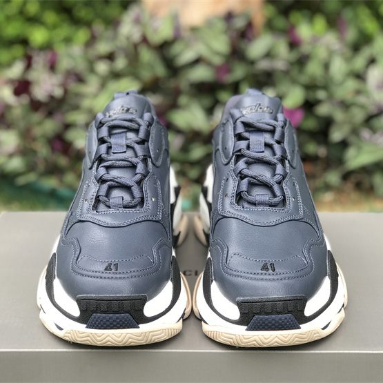 Balenciaga Triple S Sneaker in Blau - EUR FASHION