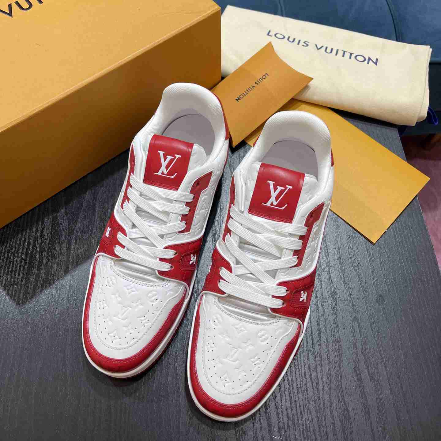 Louis Vuitton LV Trainer Sneaker 1AANFA - EUR FASHION