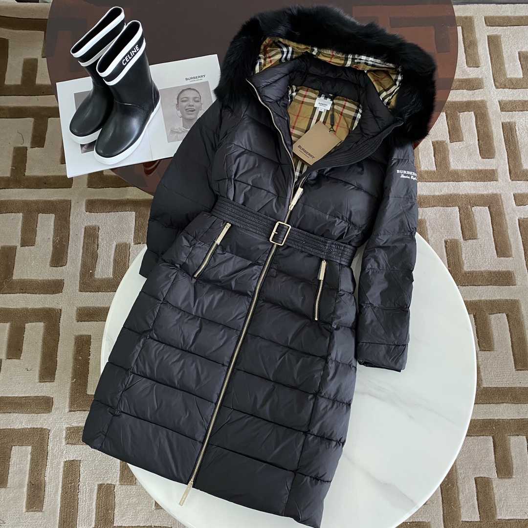 Lange Daunenjacke aus Nylon mit Kapuze von Burberry - EUR FASHION