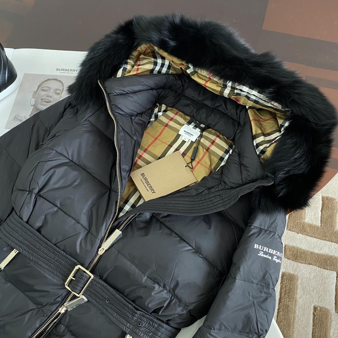 Lange Daunenjacke aus Nylon mit Kapuze von Burberry - EUR FASHION