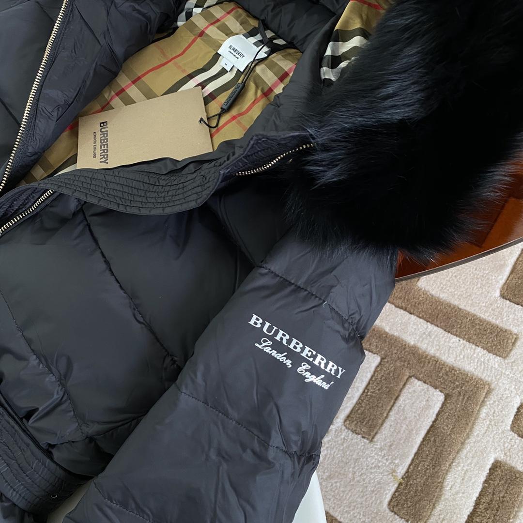 Lange Daunenjacke aus Nylon mit Kapuze von Burberry - EUR FASHION