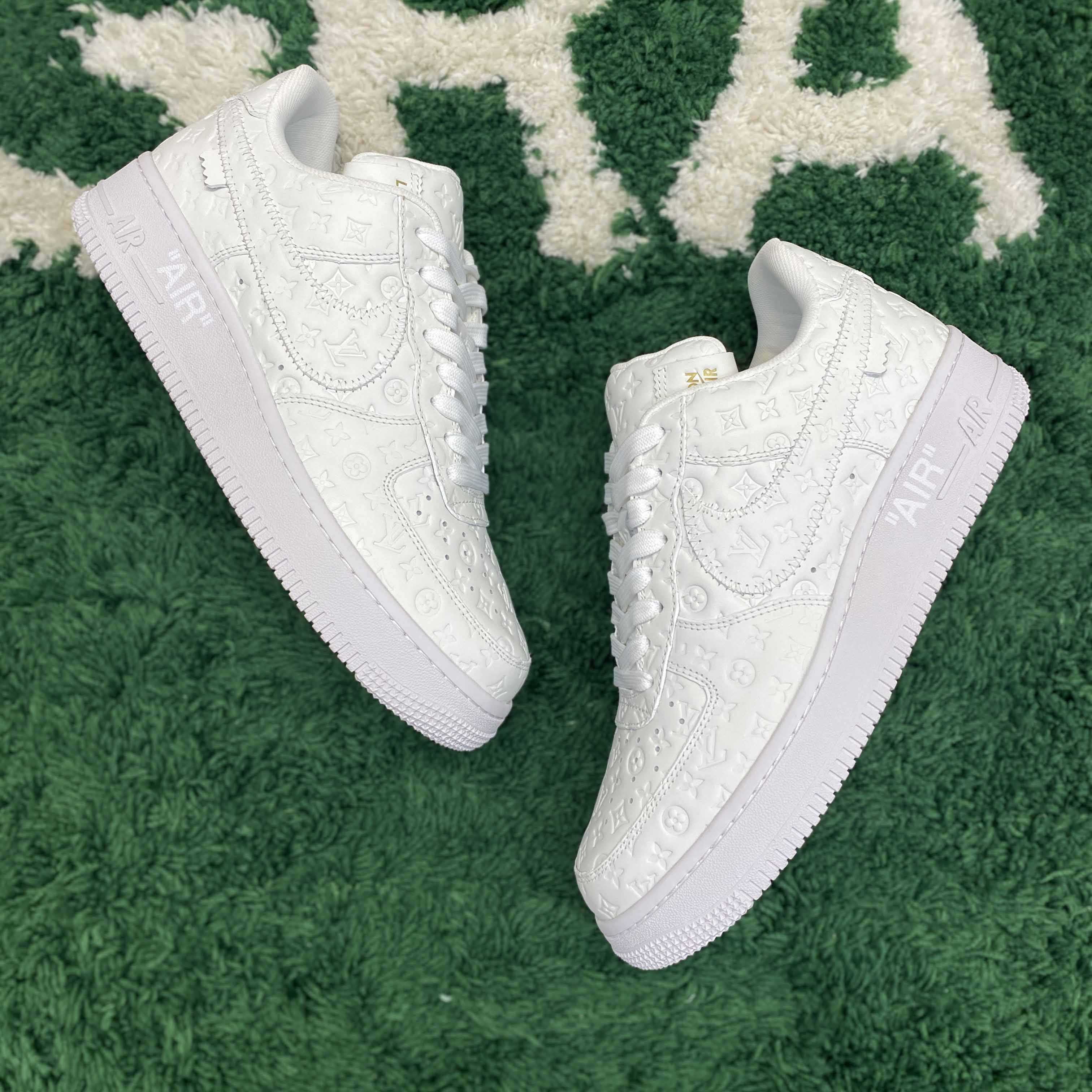 Louis Vuitton LV x Nike Air Force 1 x cremefarbener Sneaker 1A9V - EUR FASHION