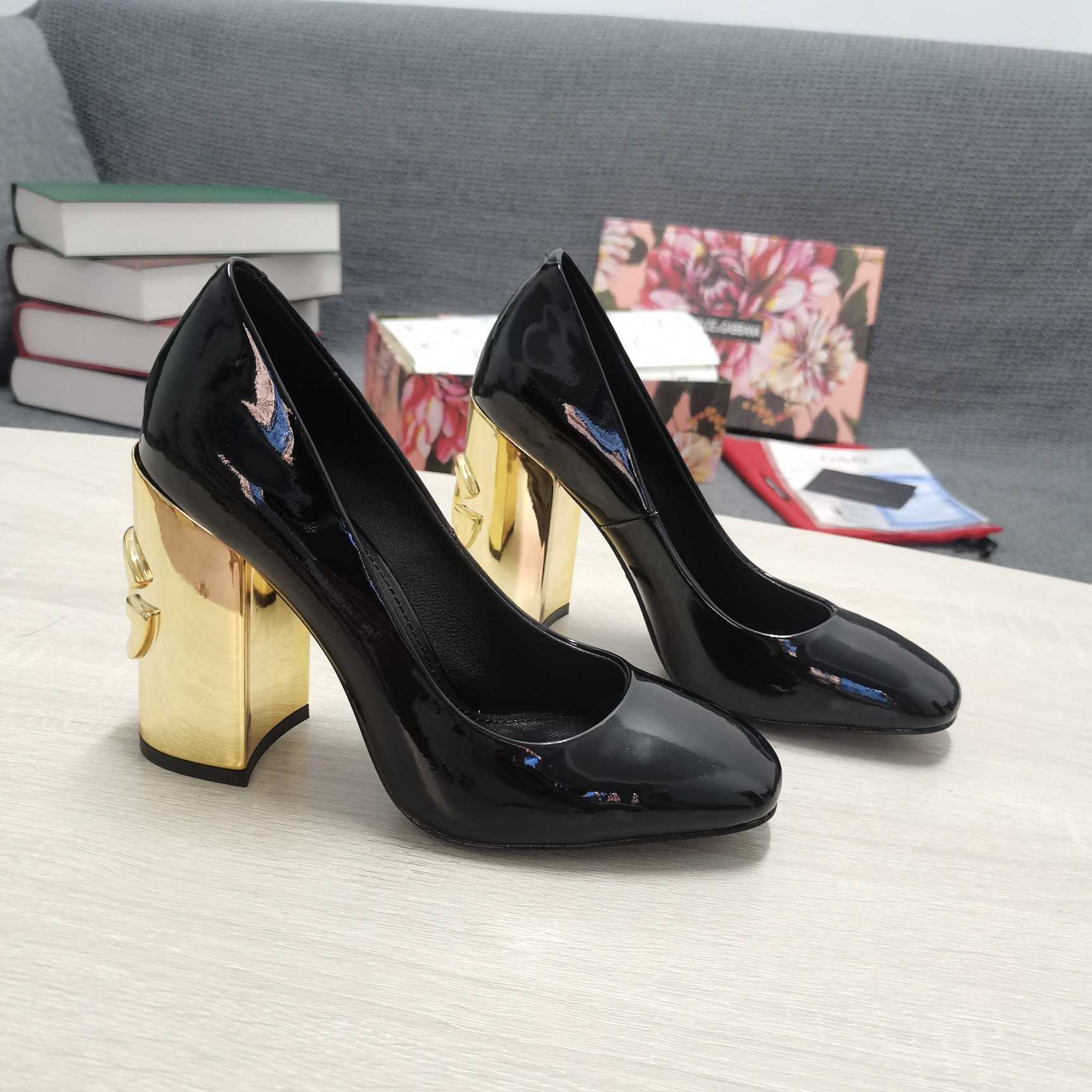 Dolce & Gabbana Lacklederpumps mit DG Karol-Absatz - EUR FASHION