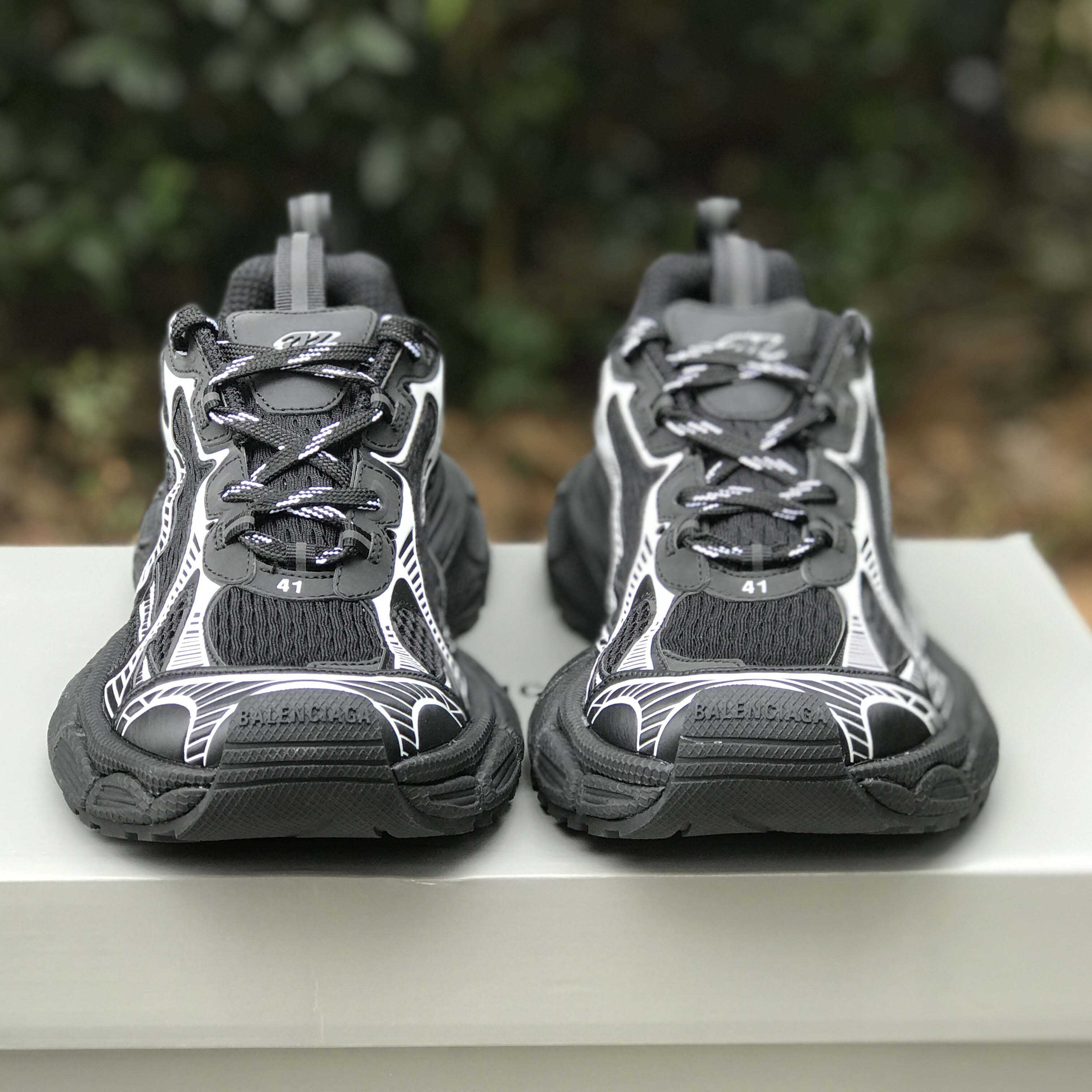 Balenciaga 3XL-Trainer in Schwarz - EUR FASHION