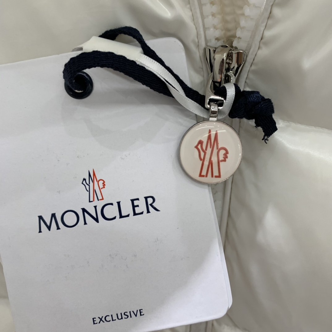 Moncler Lunetière kurze Daunenjacke - EUR FASHION