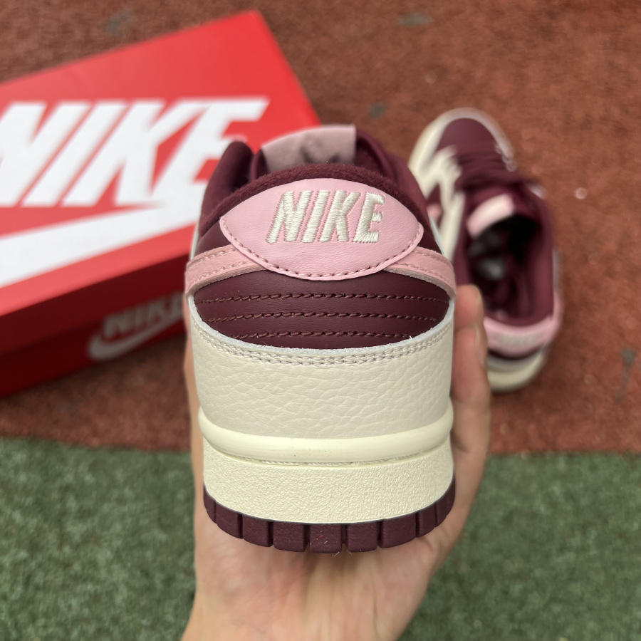 Dunk Low „Valentine's Day“ Sneaker DR9705-100 - EUR FASHION