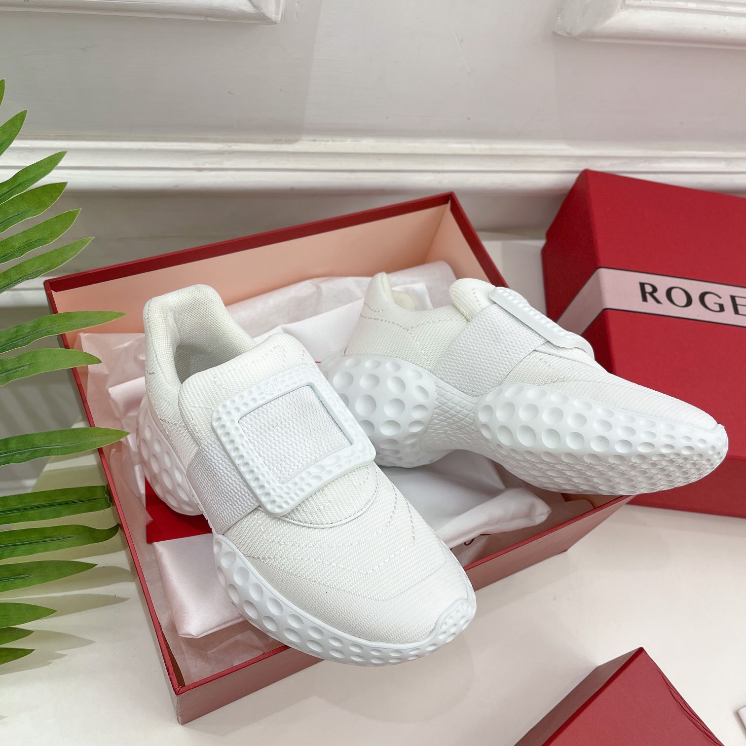 Roger Vivier Viv Run Moonlight Sneaker - EUR FASHION