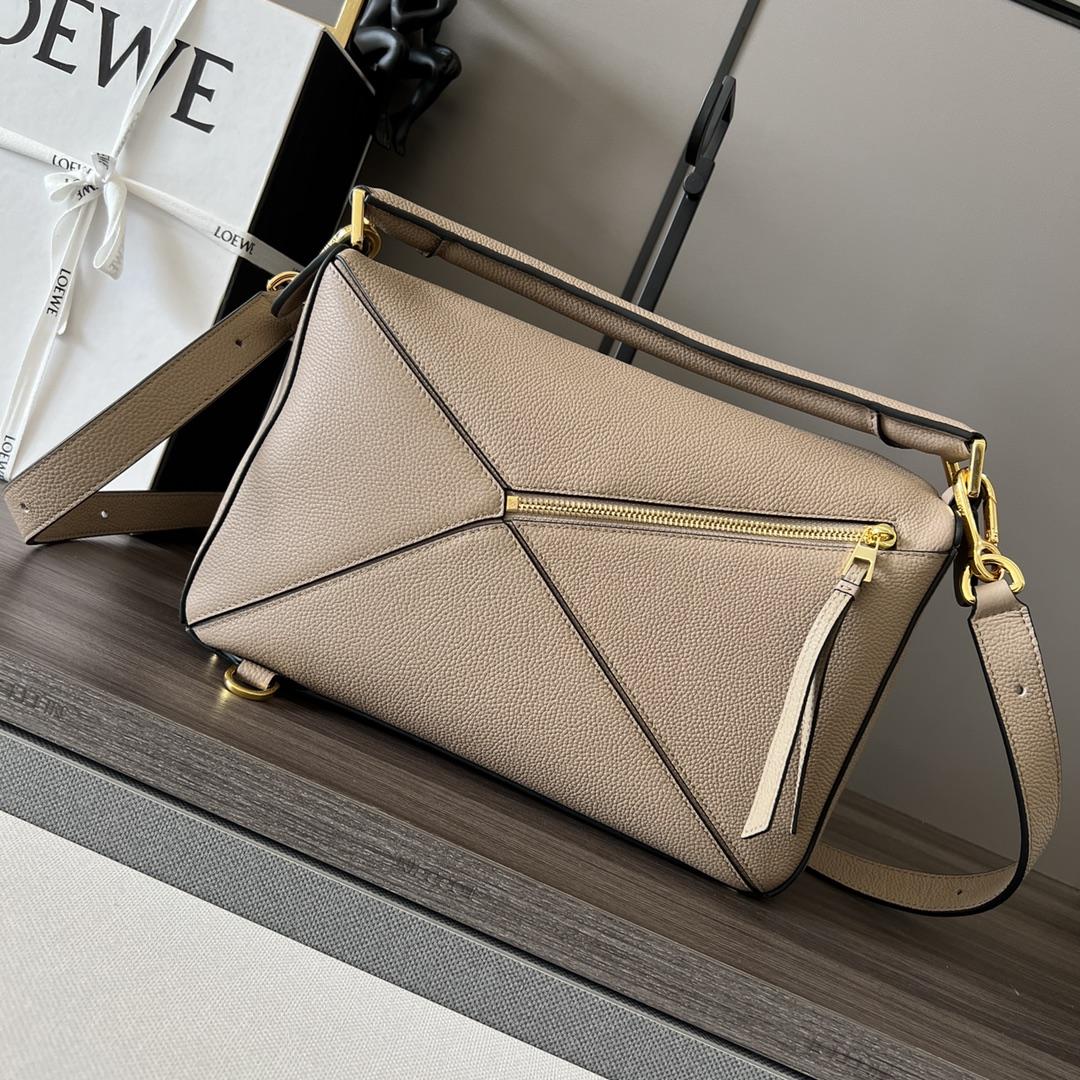 Loewe Puzzle-Tasche aus klassischem Kalbsleder (29–19,5–14 cm) - EUR FASHION