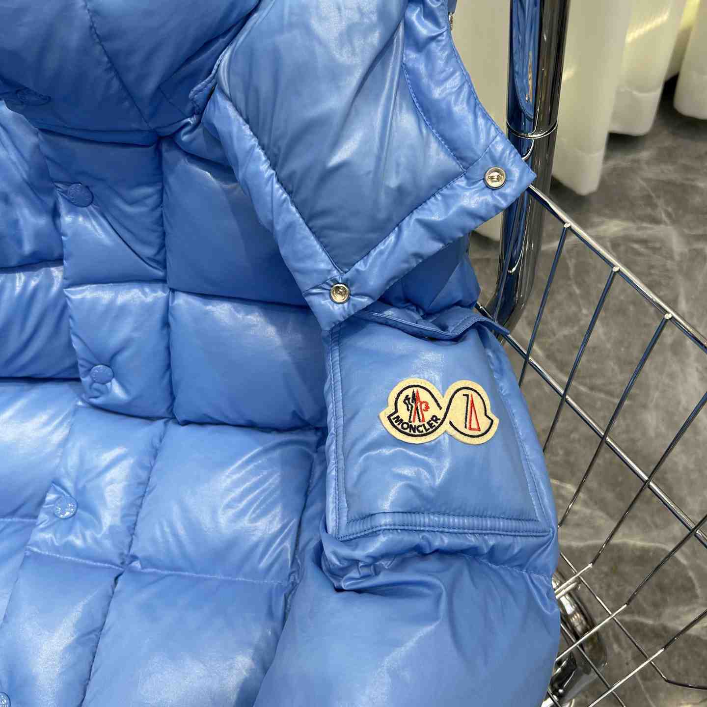 Moncler Maya 70 kurze Daunenjacke - EUR FASHION