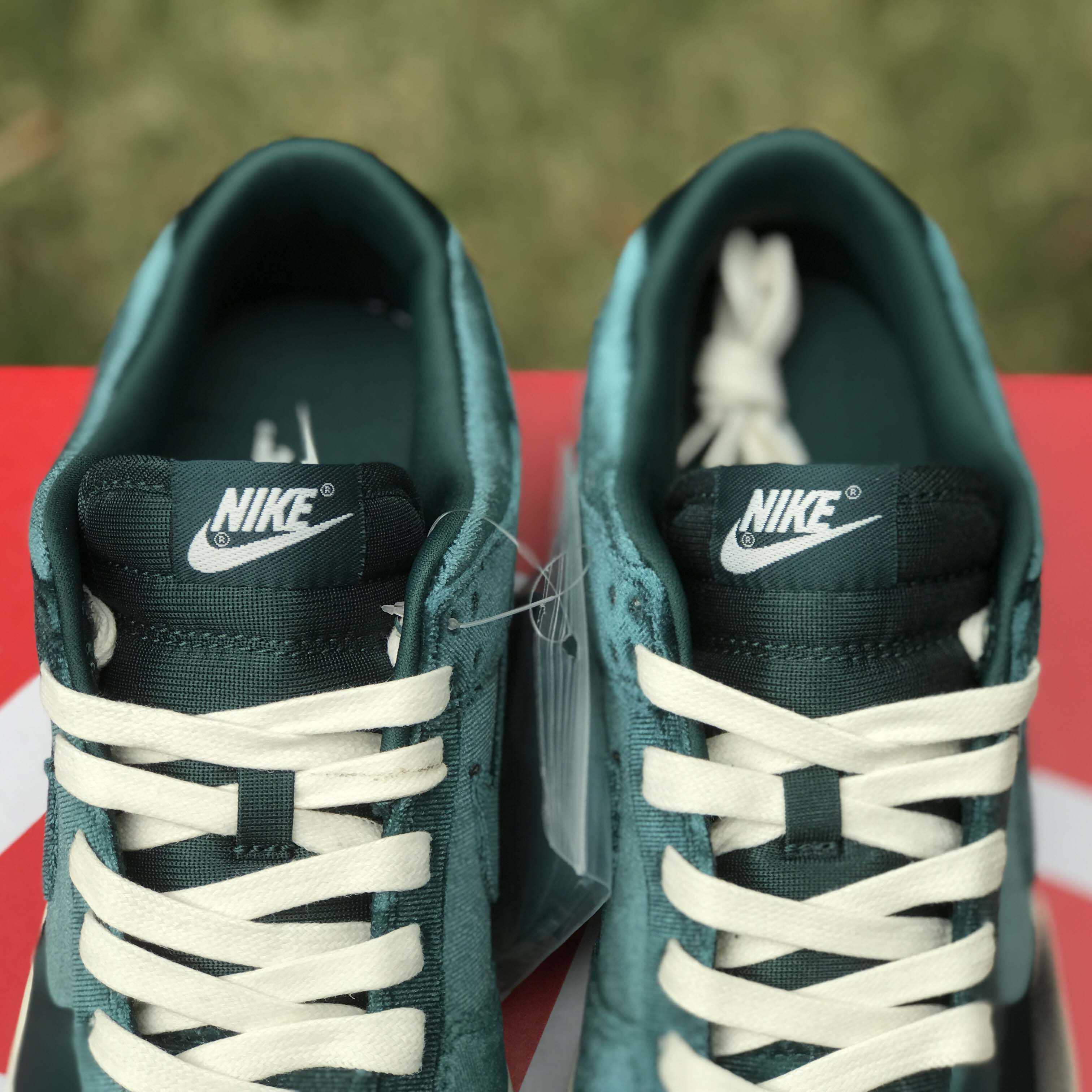 Nike Dunk Low „Green Velvet“ Sneaker DZ5224-300 - EUR FASHION