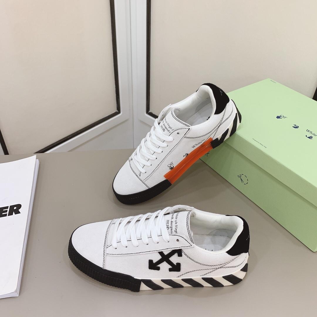 Off-White-Sneakers aus vulkanisiertem Canvas in Weiß und Schwarz - EUR FASHION