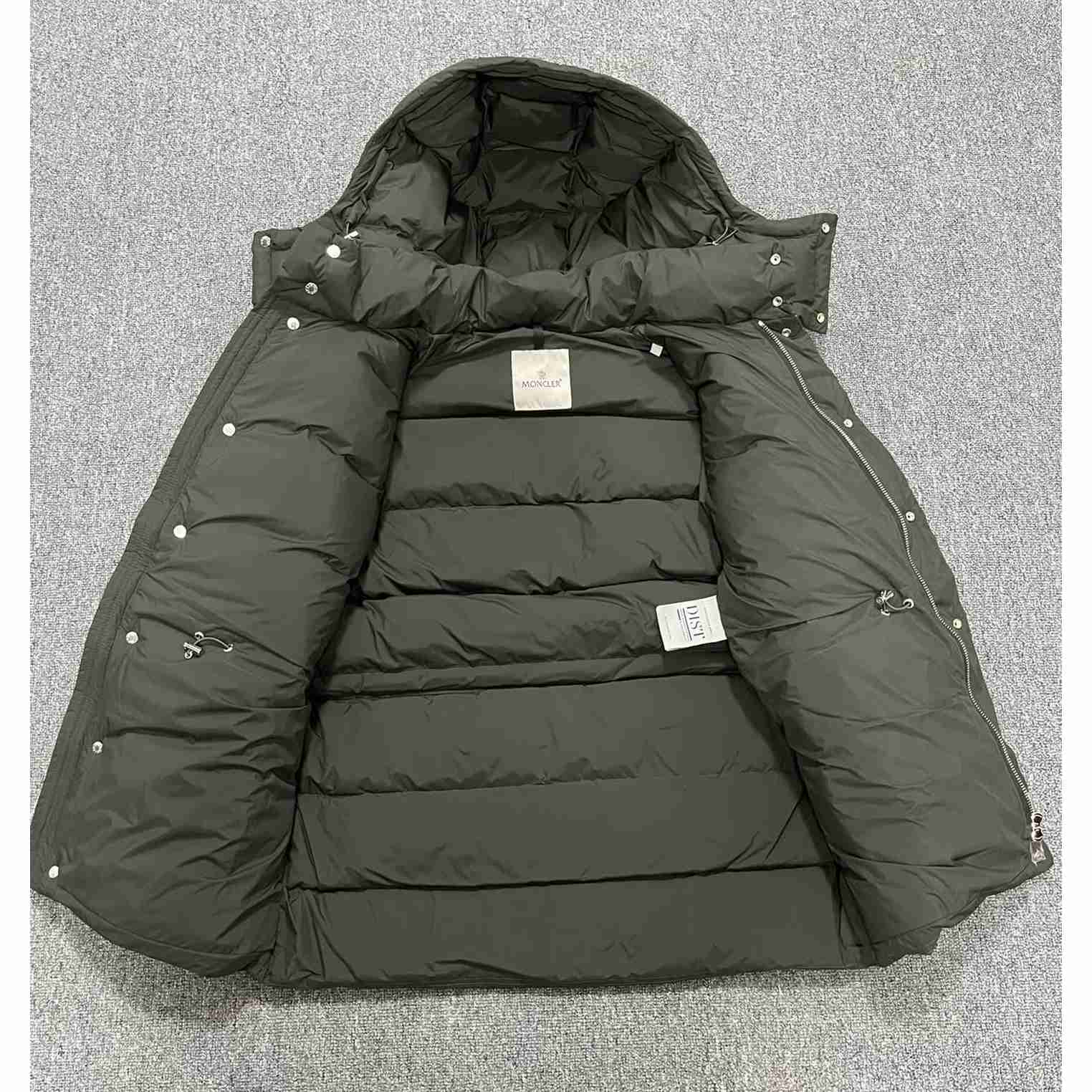 Moncler Bauges kurze Daunenjacke - EUR FASHION