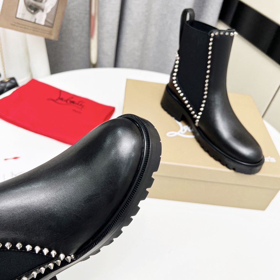 Christian Louboutin Out Lina Spike Lug Boot - EUR FASHION