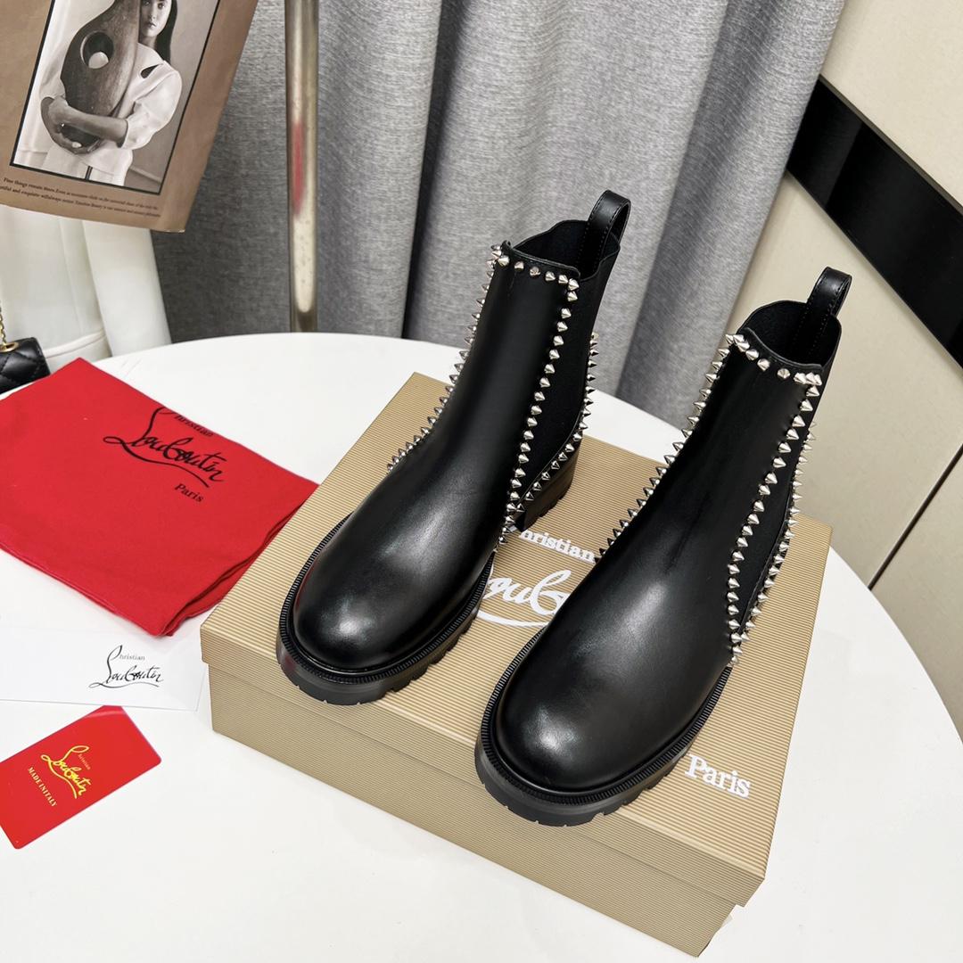 Christian Louboutin Out Lina Spike Lug Boot - EUR FASHION