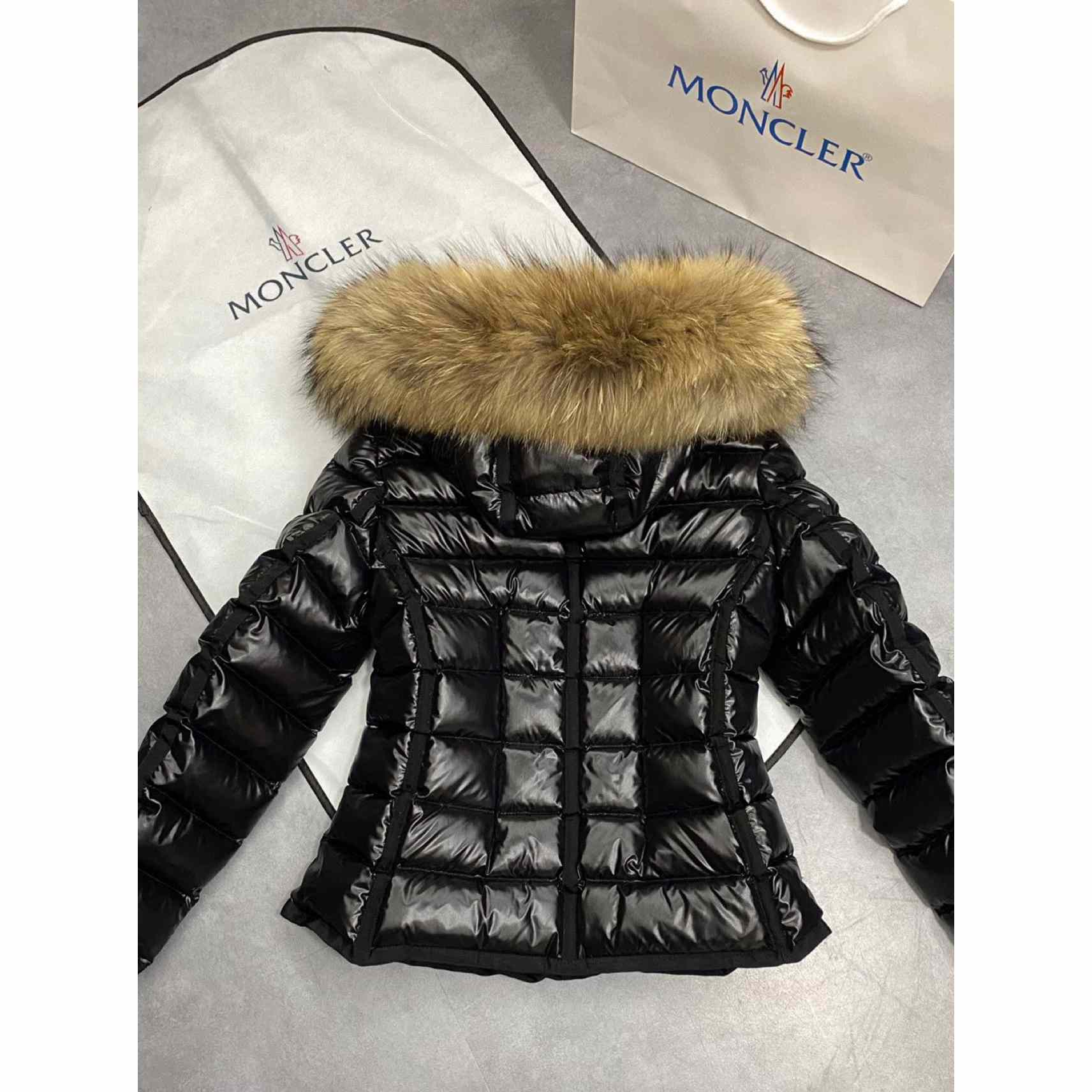 Moncler Armoise kurze Daunenjacke - EUR FASHION