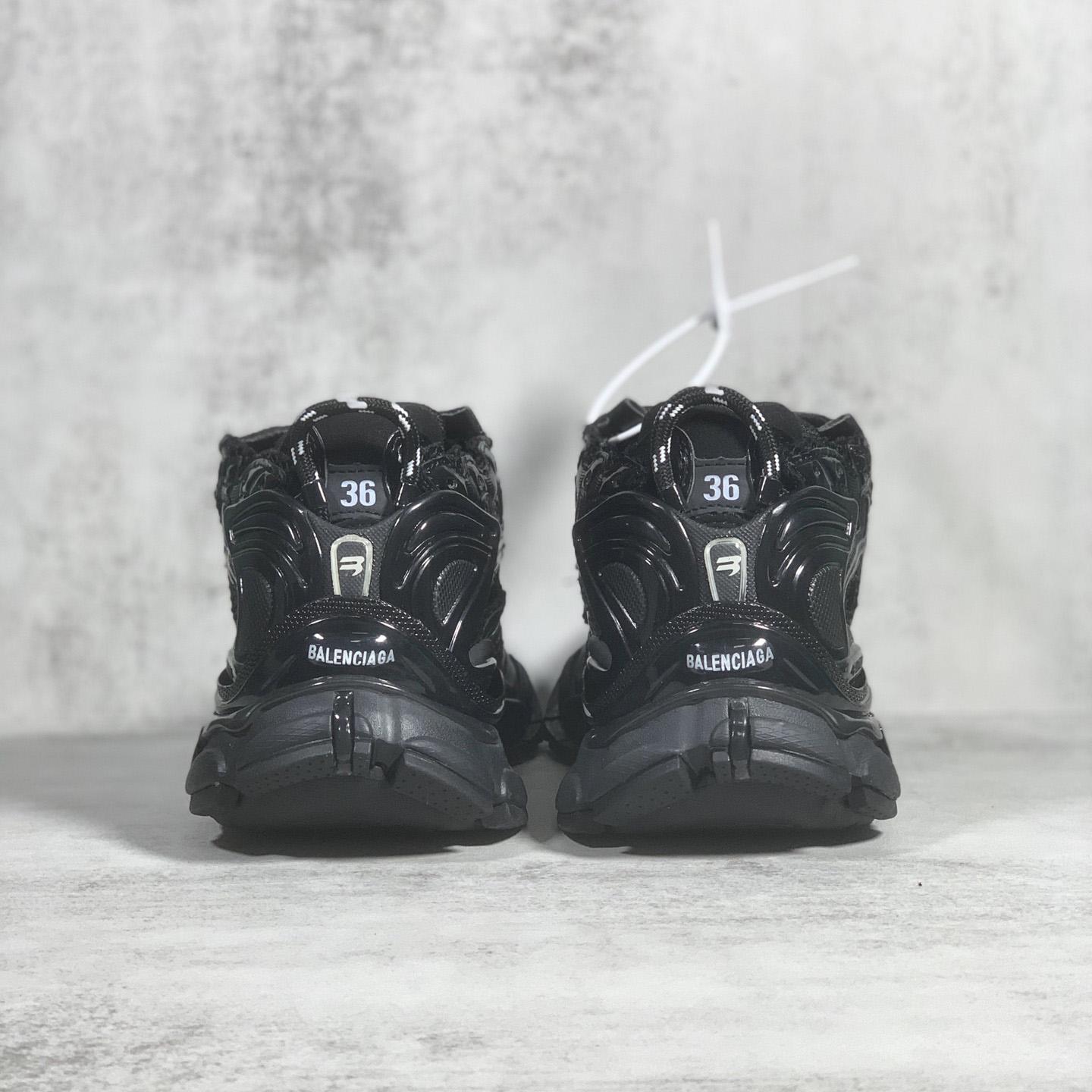 Balenciaga Runner Sneaker in Schwarz - EUR FASHION