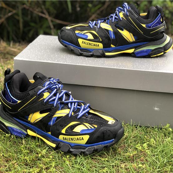 Balenciaga Tess Sneaker - EUR FASHION