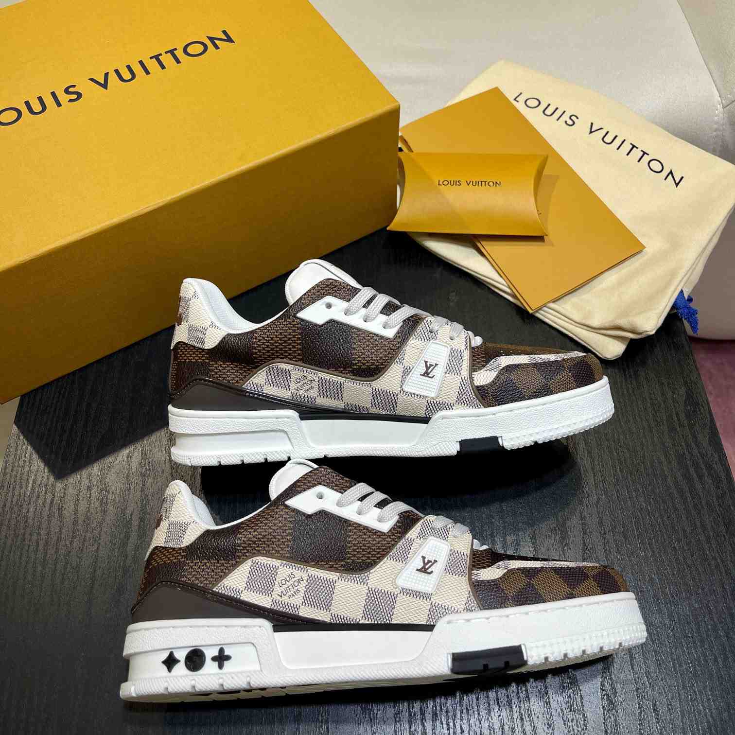 Louis Vuitton LV Trainer Sneaker (nach britischer Größe) 1AAV8Y - EUR FASHION