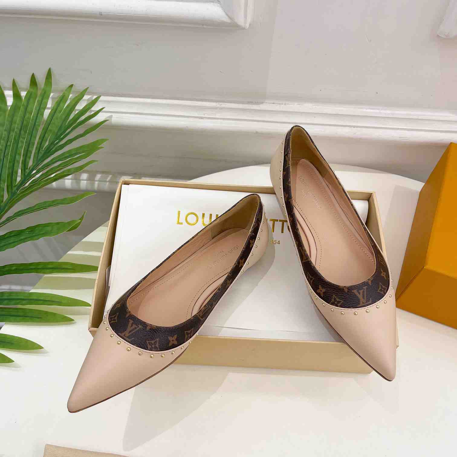 Flache Ballerina mit Louis Vuitton-Signatur - EUR FASHION