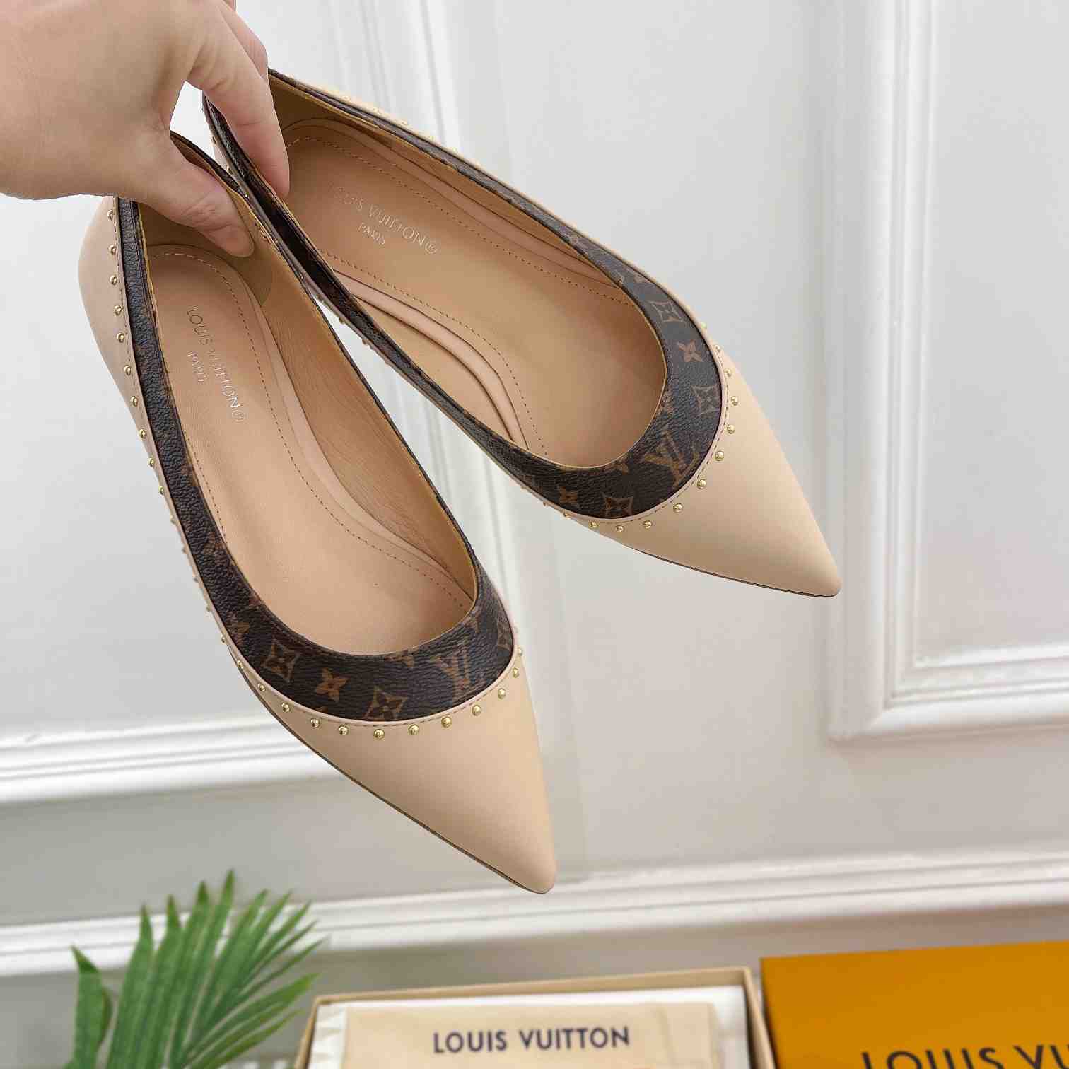 Flache Ballerina mit Louis Vuitton-Signatur - EUR FASHION