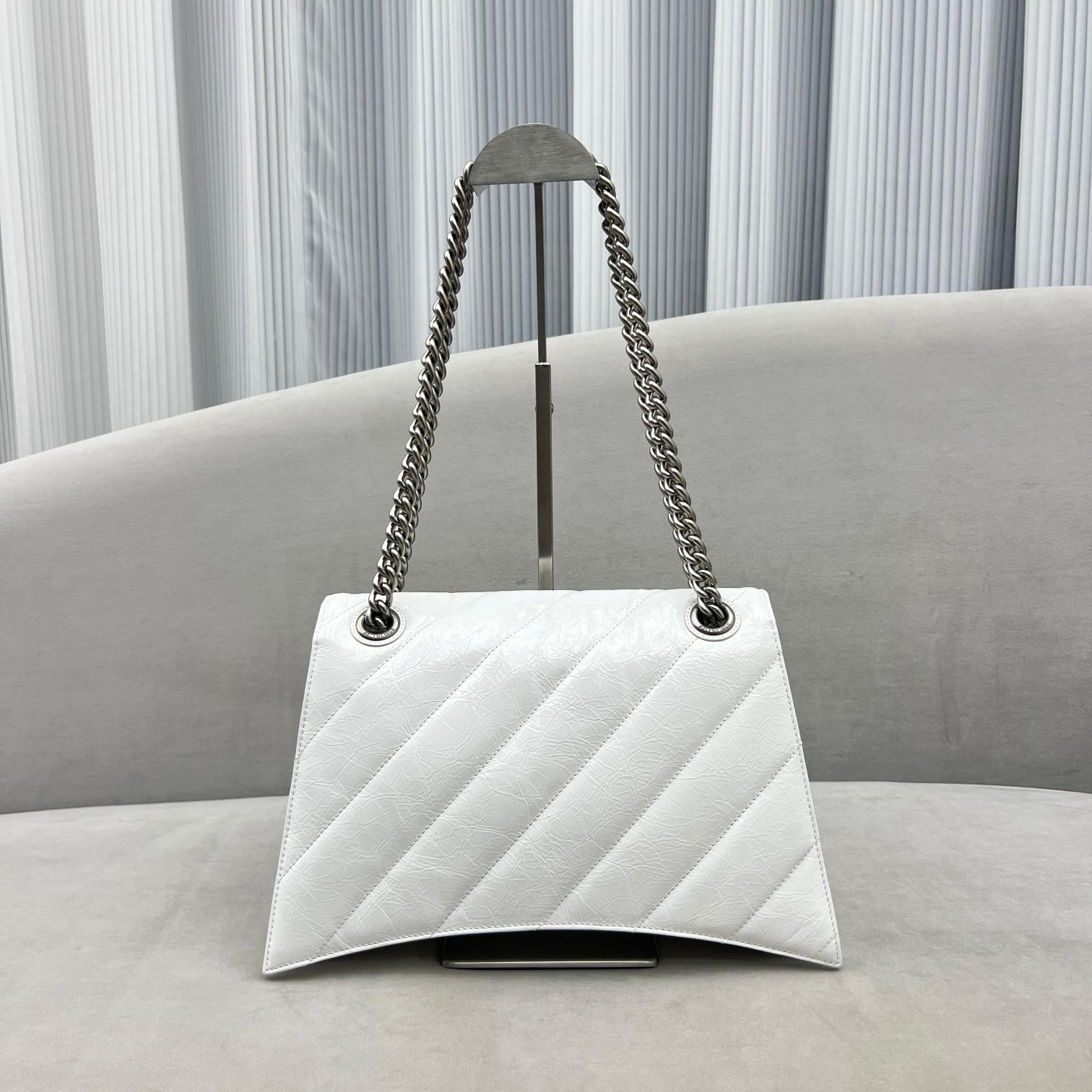 Balenciaga Damen Crush Medium Chain Bag gesteppt in Optikweiß (31-20-12 cm) - EUR FASHION
