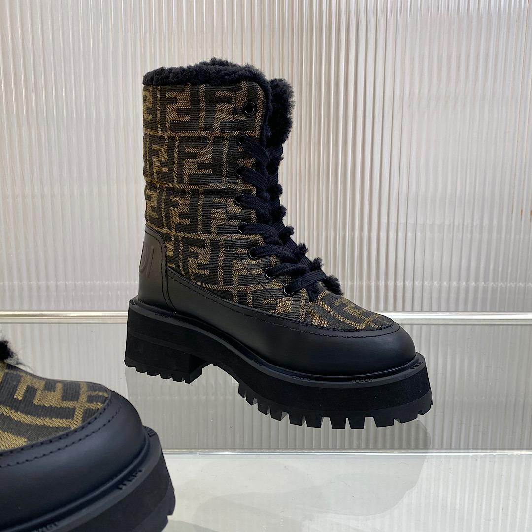 Fendi Signature Biker-Stiefel - EUR FASHION