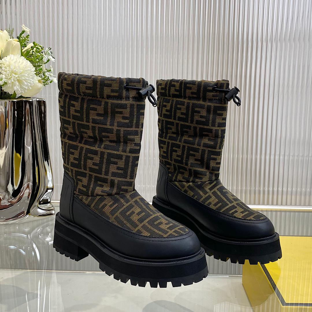 Fendi FF Logo Stiefel - EUR FASHION