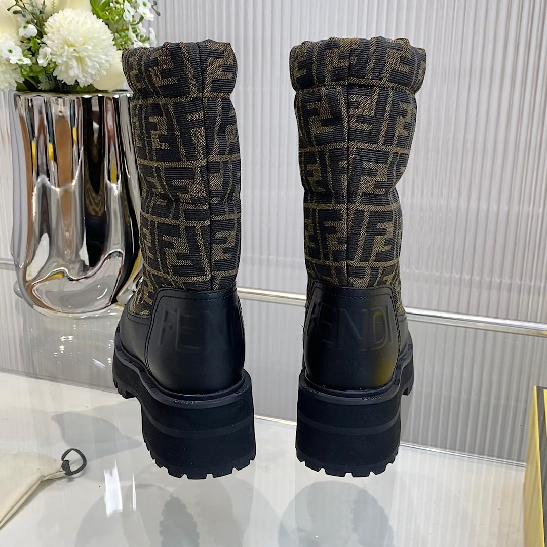 Fendi FF Logo Stiefel - EUR FASHION