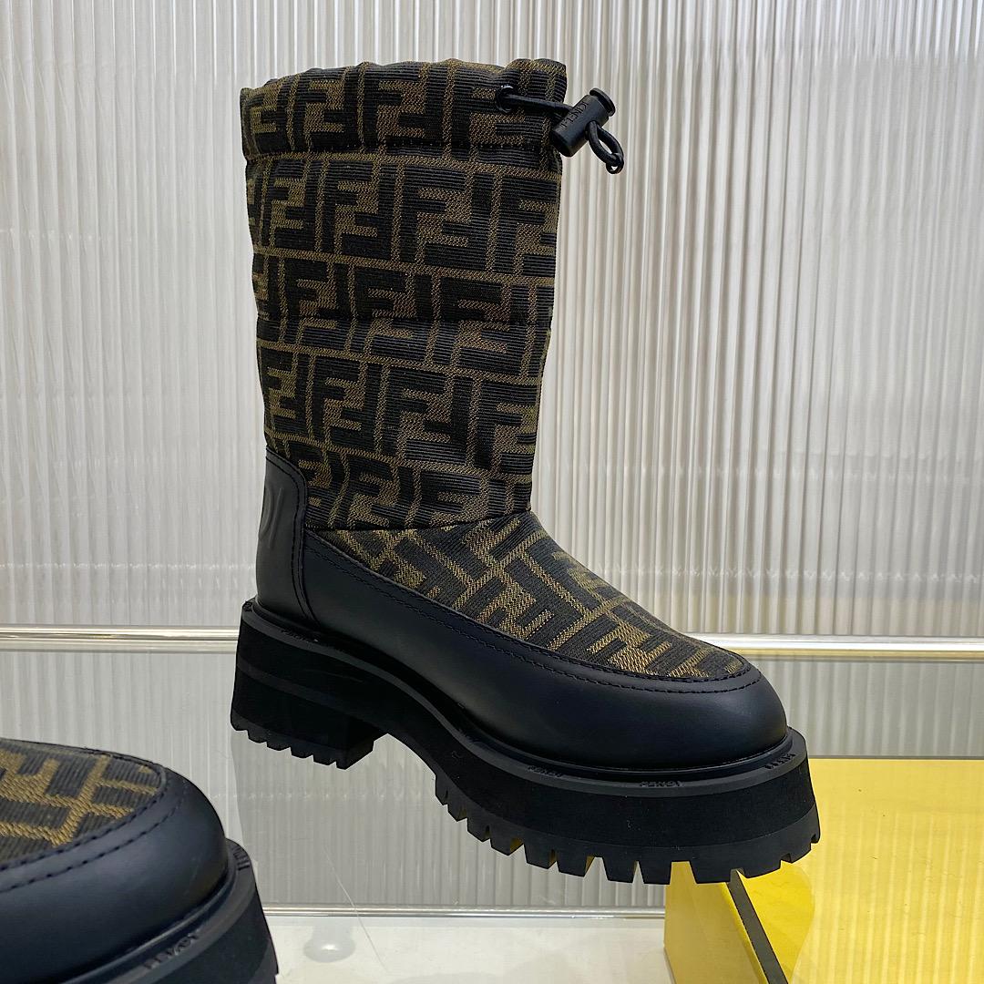 Fendi FF Logo Stiefel - EUR FASHION