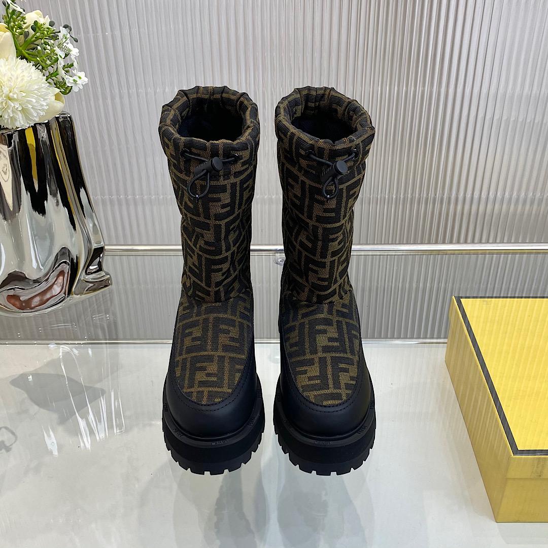 Fendi FF Logo Stiefel - EUR FASHION