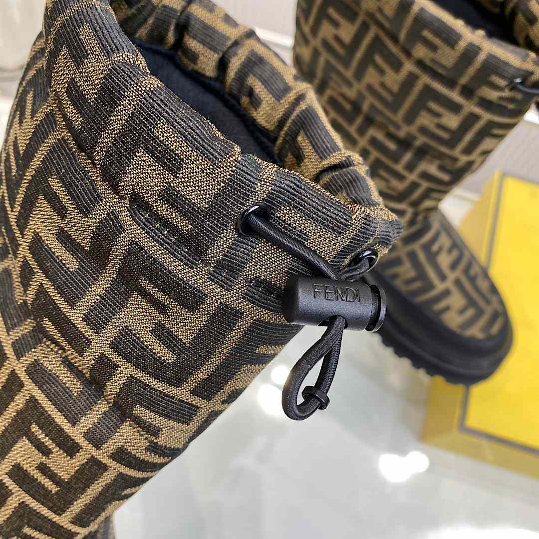 Fendi FF Logo Stiefel - EUR FASHION