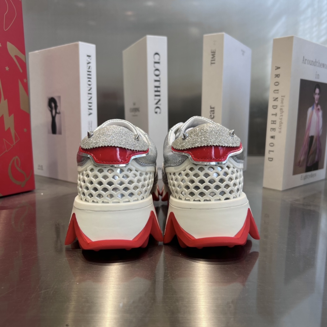 Christian Louboutin Loubishark Sneaker - EUR FASHION