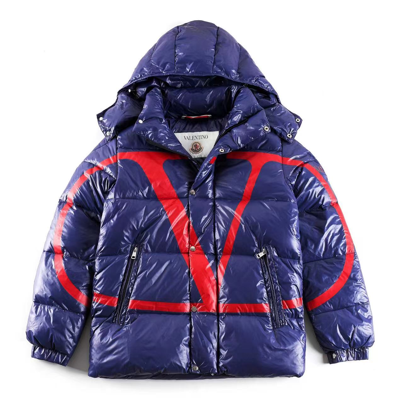 Kurze Daunenjacke mit Moncler x Valentino-Logo - EUR FASHION