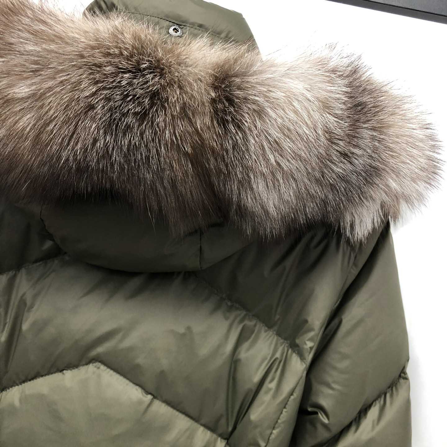 Moncler kurze Daunenjacke - EUR FASHION