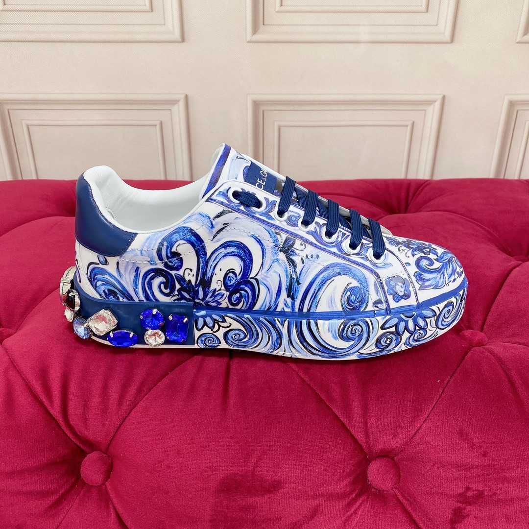 Dolce & Gabbana Portofino-Sneakers aus Kalbsleder mit Majolika-Print - EUR FASHION