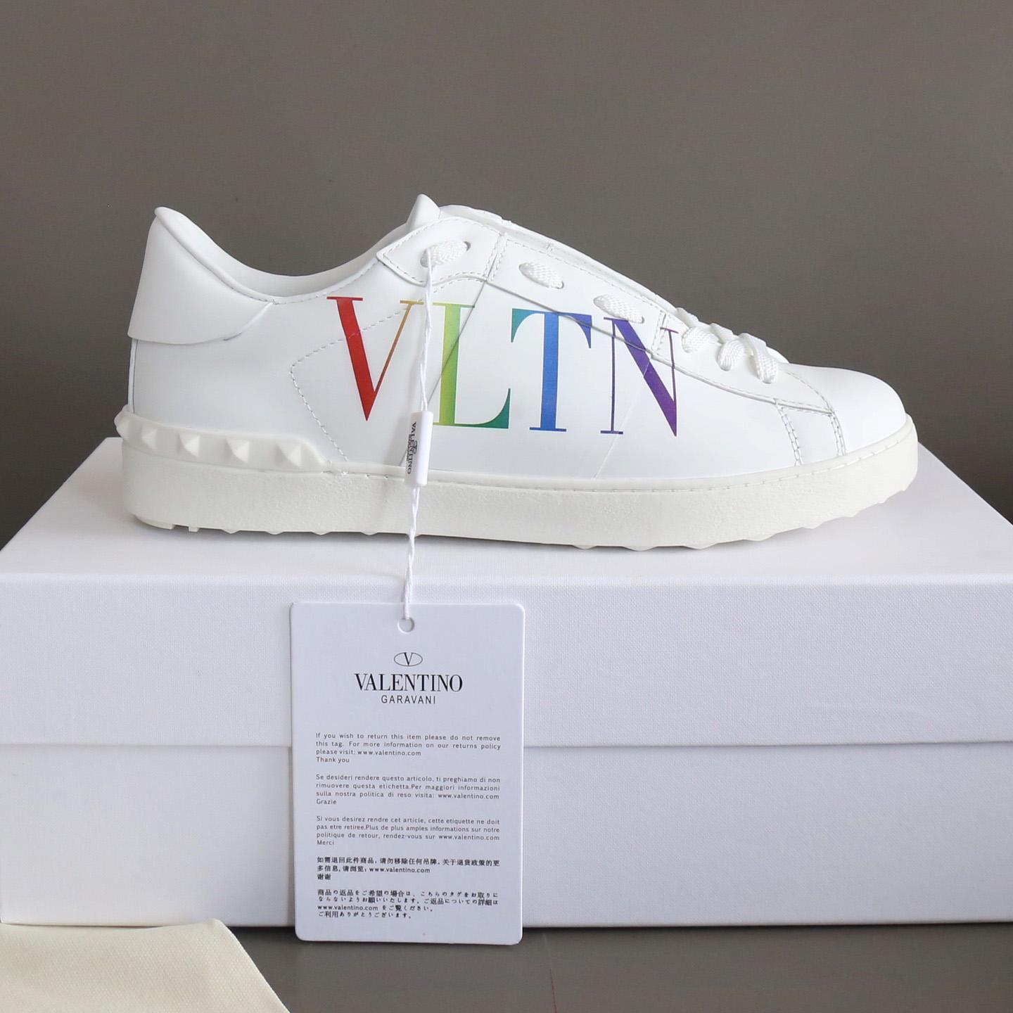 Sneakers mit Logo-Print von Valenti Garavani - EUR FASHION