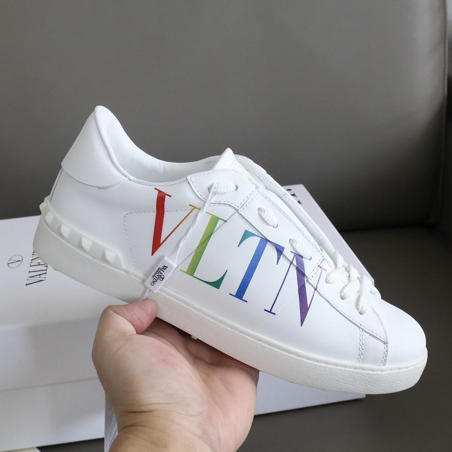 Sneakers mit Logo-Print von Valenti Garavani - EUR FASHION