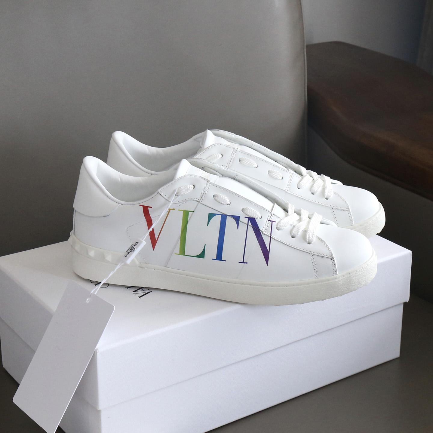 Sneakers mit Logo-Print von Valenti Garavani - EUR FASHION