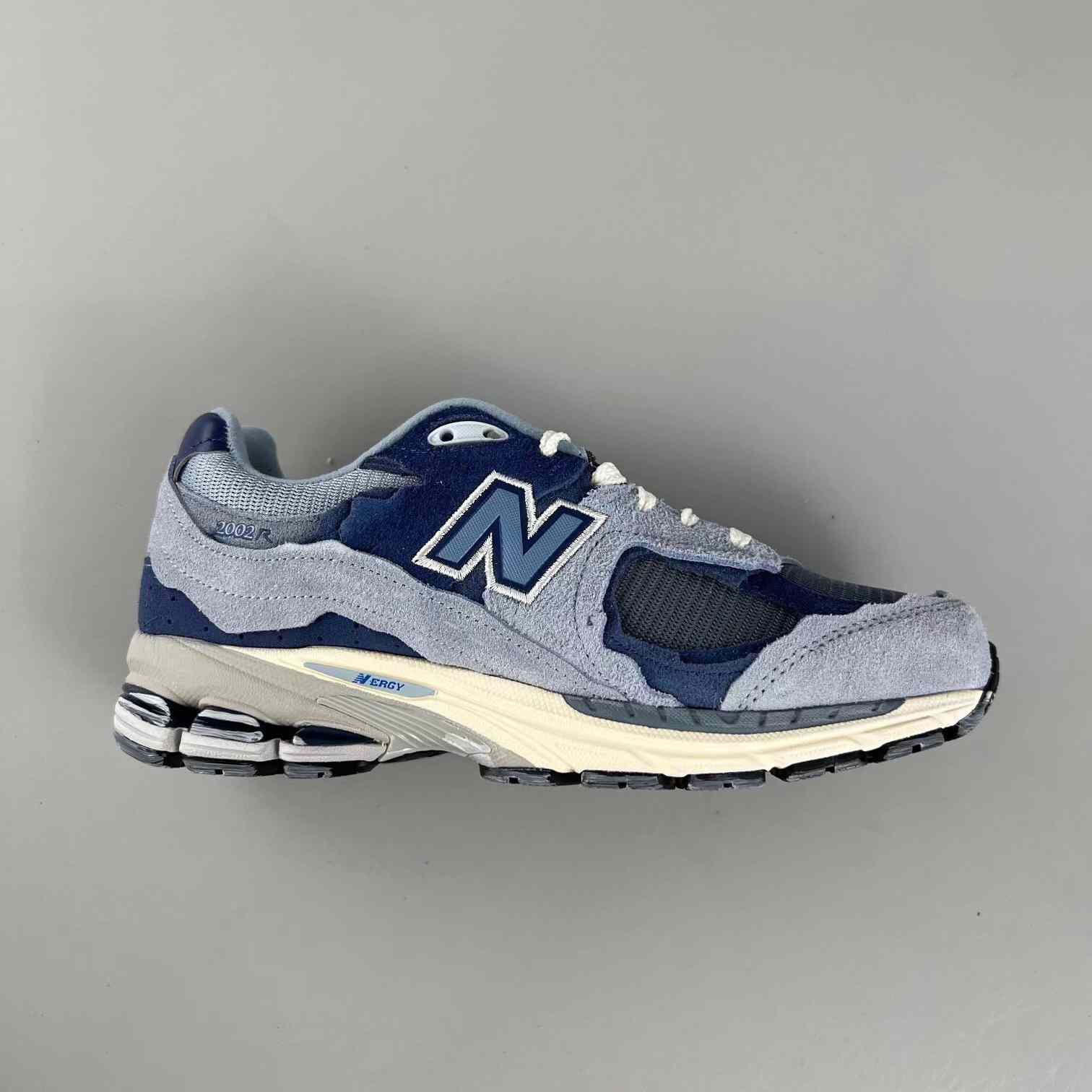 New Balance „Refined Future“ Turnschuhe M2002RDI - EUR FASHION