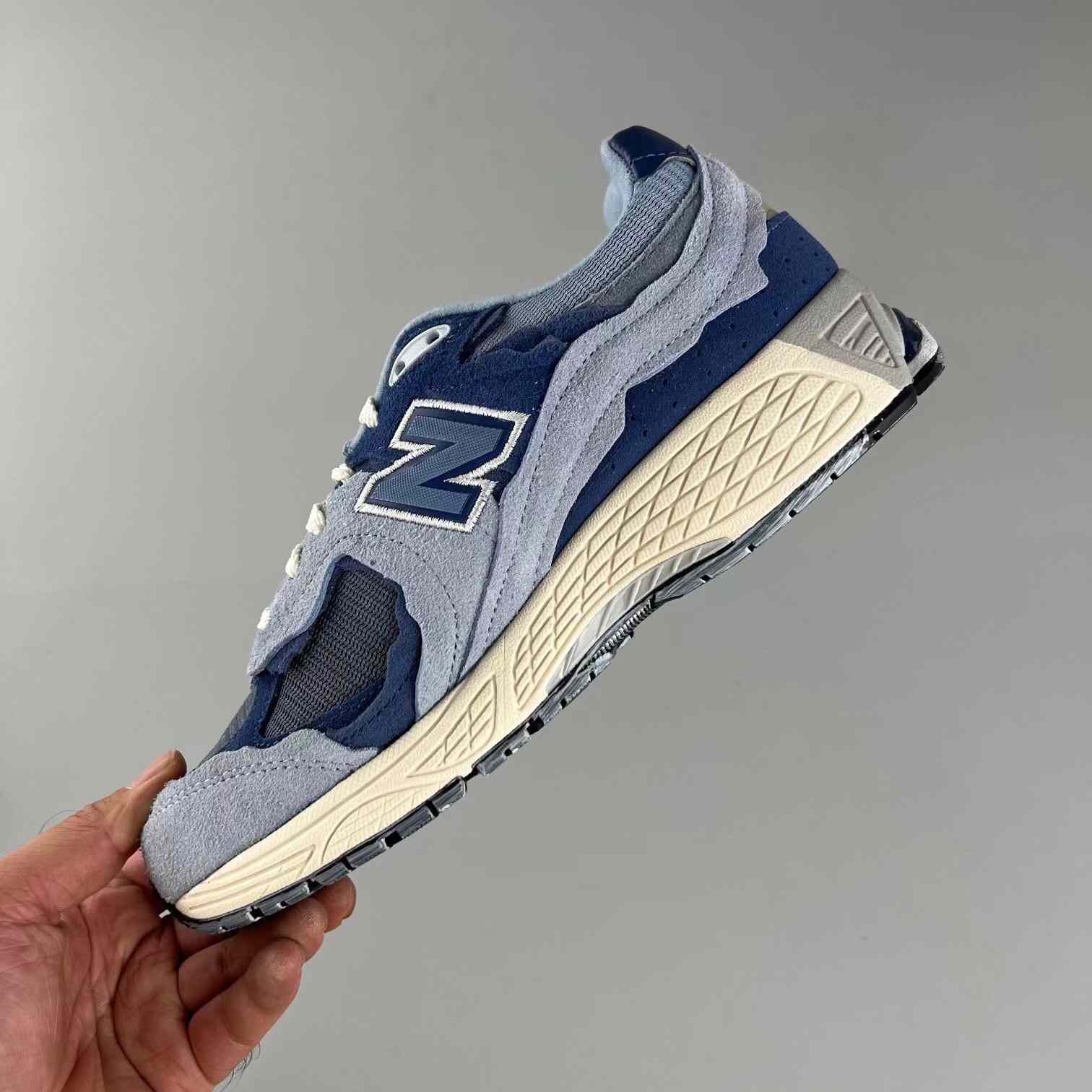 New Balance „Refined Future“ Turnschuhe M2002RDI - EUR FASHION