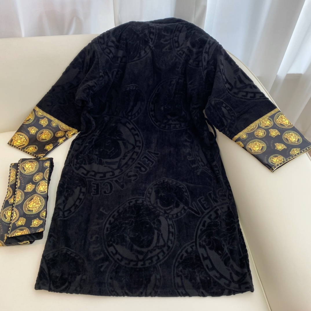 Versace I ♡ Barock-Bademantel (Einheitsgröße) - EUR FASHION