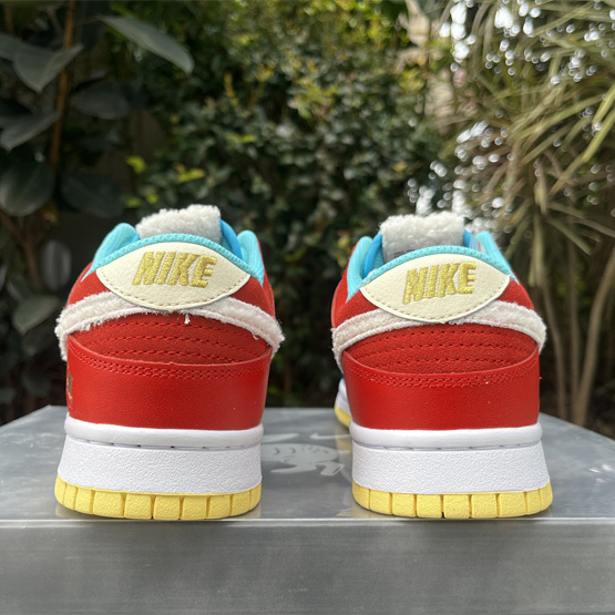 Nike SB Dunk Low „Year Of The Rabbit“ Sneaker FD4203-111 - EUR FASHION