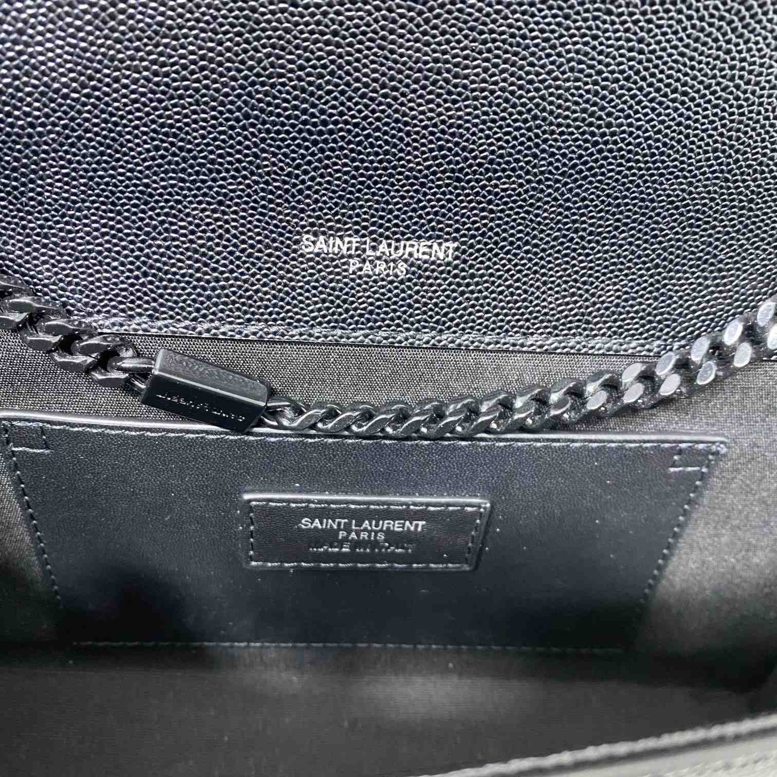 Saint Laurent Kate Mittelgroße Kettentasche aus Leder mit Grain-de-Poudre-Prägung - EUR FASHION