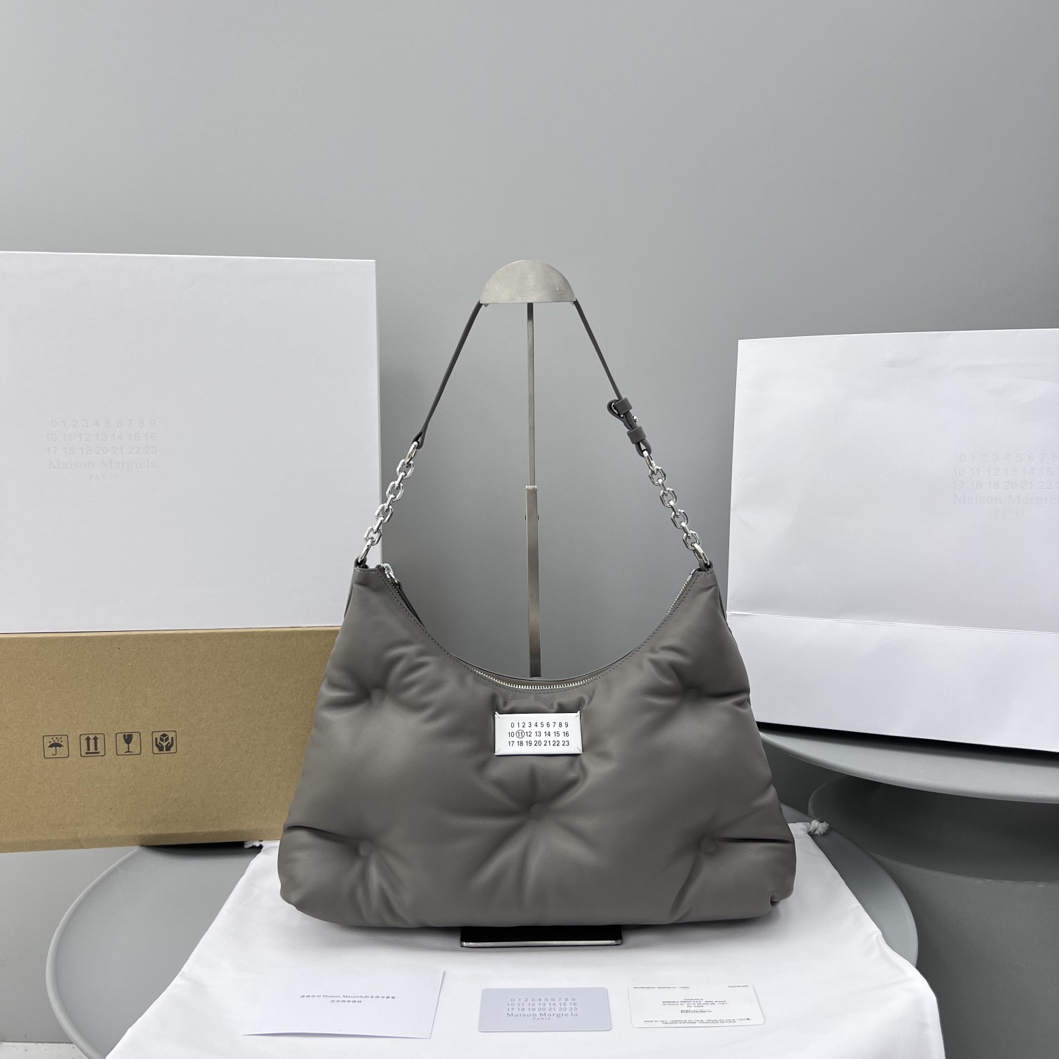 Maison Margiela Glam Slam Hobo Medium (38,5–28,5–10 cm) - EUR FASHION