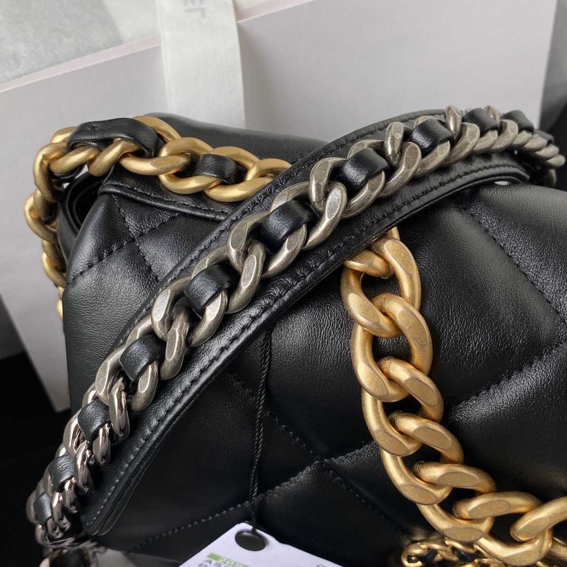 Chanel Lammfell-Überschlagtasche 26CM - EUR FASHION