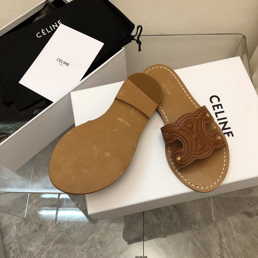 Celine Triomphe Mule aus Kalbsleder - EUR FASHION