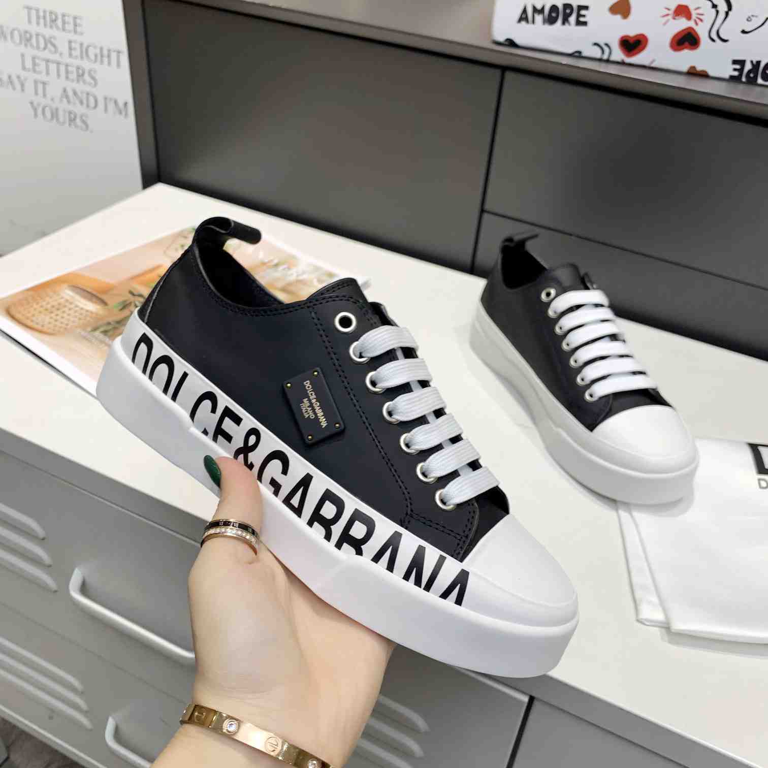 Dolce & Gabbana „Portofino Light“-Sneaker aus Kalbsleder mit Logo-Platte und Logo-Aufdruck - EUR FASHION